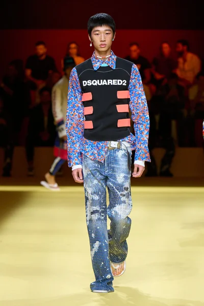 Look 28